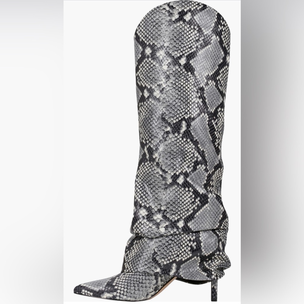 NWT Marc Fisher Nairene Snakeskin
Embossed Knee High
Boots (Women)